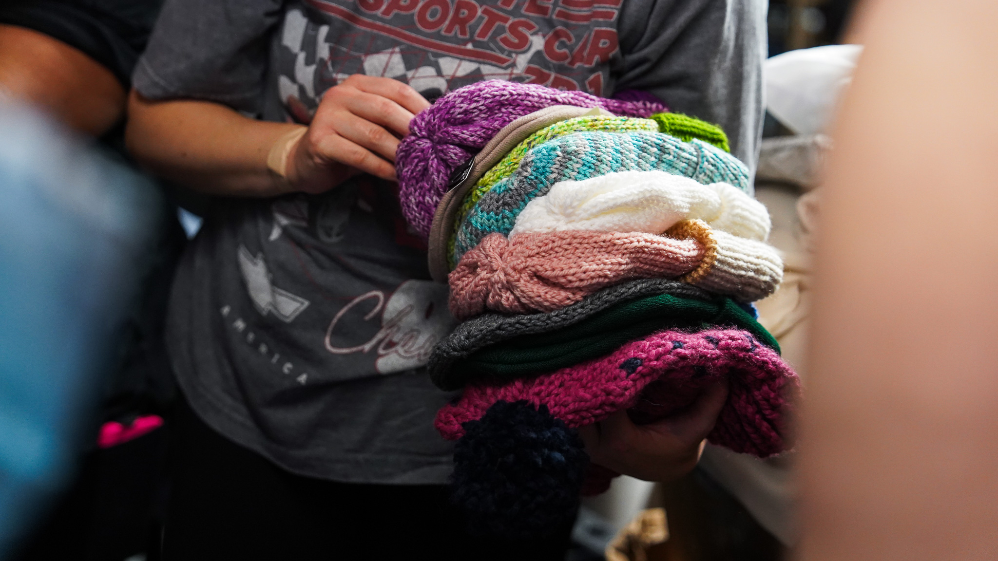 Volunteer or intern with Vera House and raise awareness about domestic and sexual violence. Show up for your community in a powerful way.